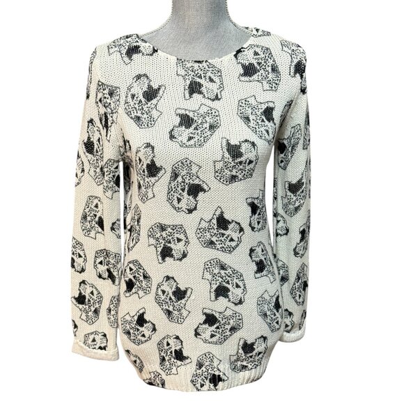 H&M Divided Sweater - Size XS - Eggshell White Leopard / Jaguar Retro Head - Picture 1 of 9